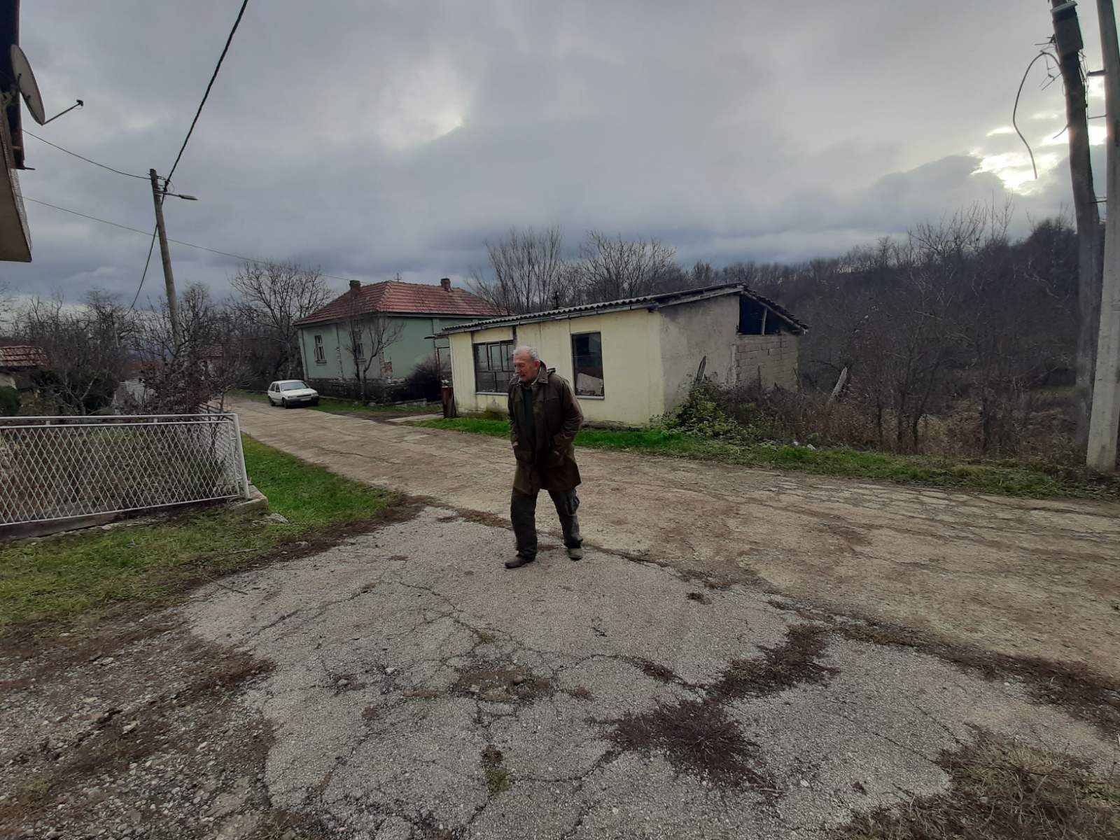 Нови детаљи из потраге за Малчанским берберином: Моники и отмичару се губи сваки траг, Нинослав није рањен, мештани уплашени